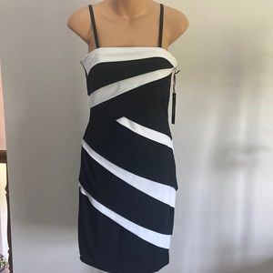 White House Black Market instantly slimming dress size 6.